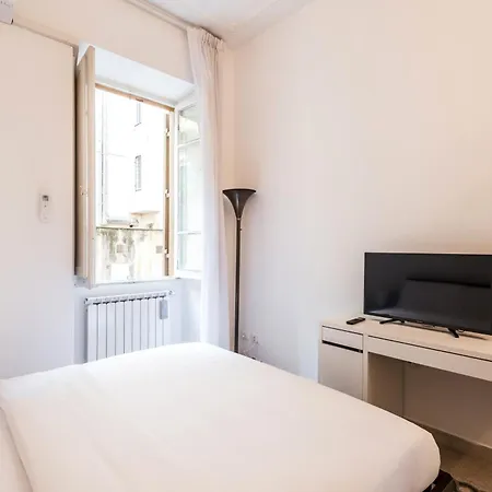 Apartment Iflat Mid-century Modern Vatican Rome
