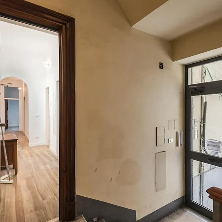 Iflat Mid-century Modern Vatican Apartment Rome