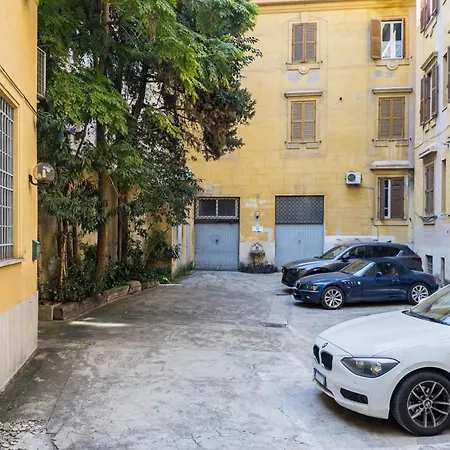 Apartment Iflat Mid-century Modern Vatican Rome